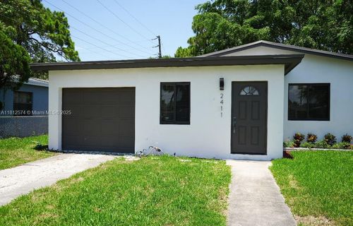 2411 Nw 9th St, Fort Lauderdale, FL, 33311-6779 | Card Image