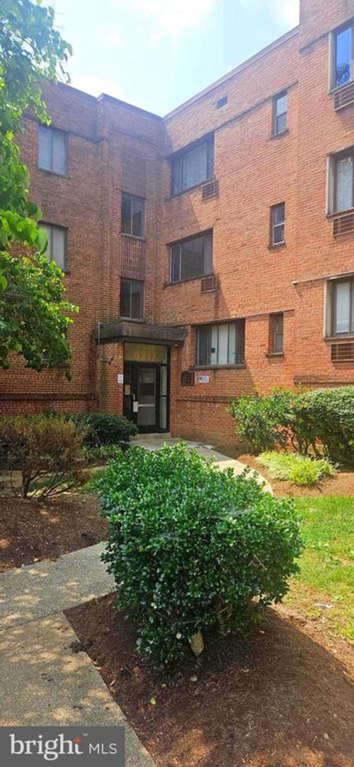 apt-303-4717 1st St Sw, WASHINGTON, DC, 20032-2705 | Card Image