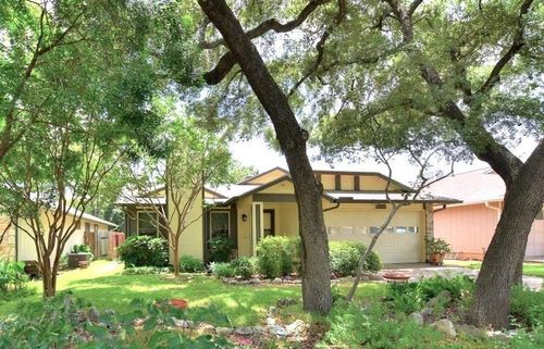 12719 Covington Trl, Austin, TX, 78727-7037 | Card Image