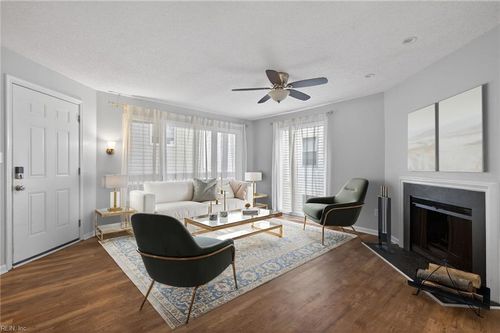 2212 Vista Cir, Virginia Beach, VA, 23451-1034 | Card Image