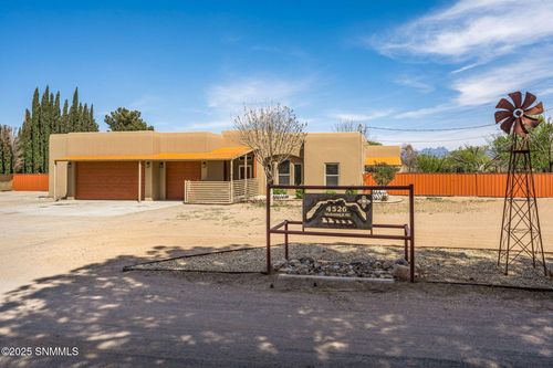 4526 Riverwalk Rd, Las Cruces, NM, 88007-4578 | Card Image