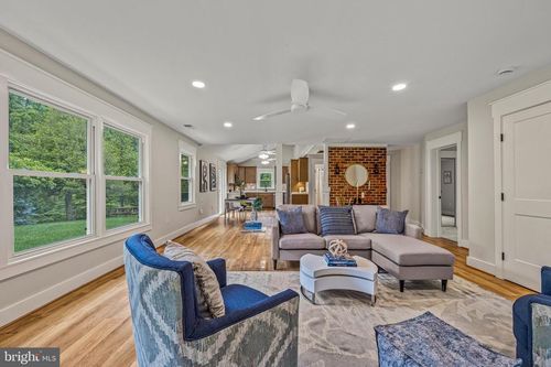 5861 Vine Ln, LINDEN, VA, 22642-1858 | Card Image