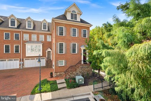 10695 Yorktown Court, FAIRFAX, VA, 22030 | Card Image