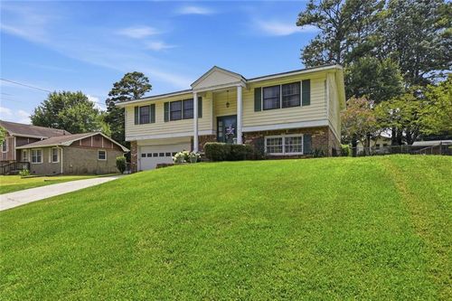 6049 Fairfield Dr, Morrow, GA, 30260-1424 | Card Image