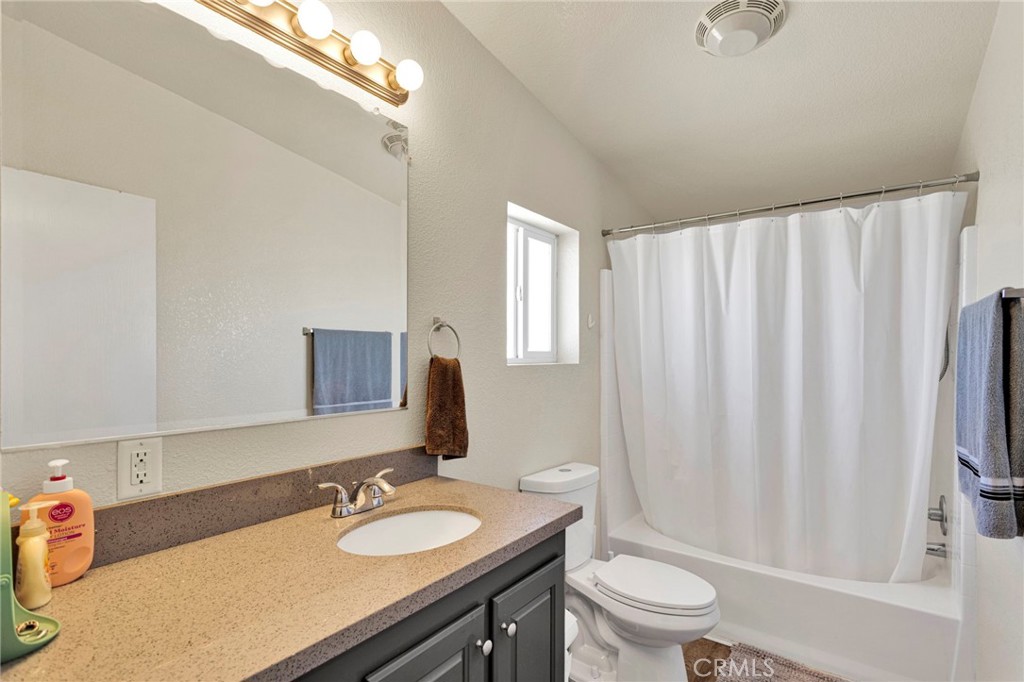 Residential in Adelanto 2