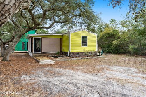 118 Ne 67th St, Oak Island, NC, 28465-4623 | Card Image