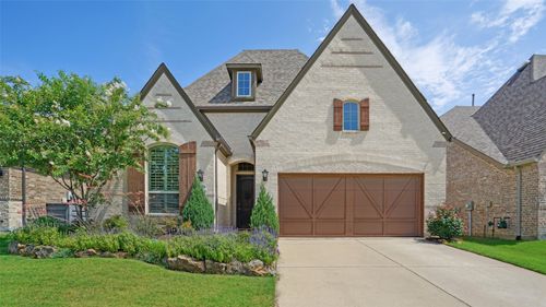 825 Pier St, Aubrey, TX, 76227-1922 | Card Image