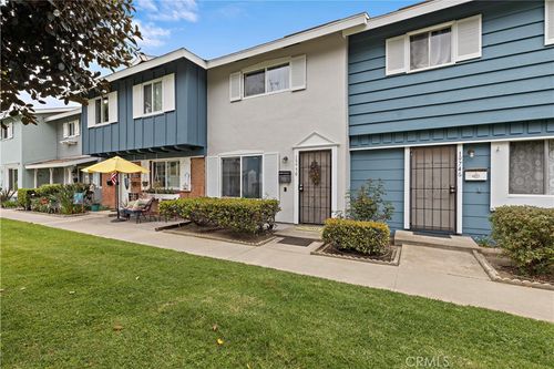 19750 Cambridge Ln, Huntington Beach, CA, 92646-4217 | Card Image