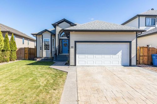27 Somerset Cres Se, Medicine Hat, AB, T1B0B9 | Card Image