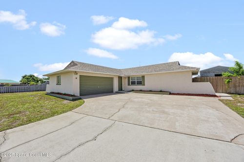 1325 Johns Cir, Merritt Island, FL, 32952-5423 | Card Image