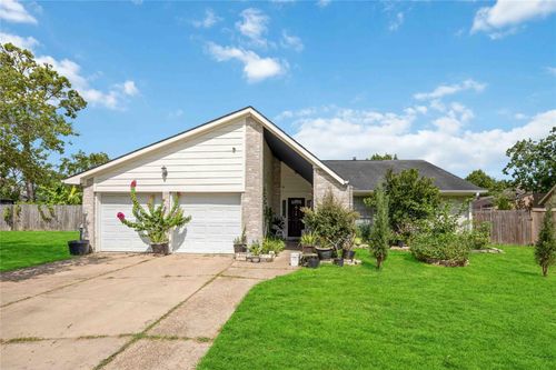11426 Meadow Joy Dr, Houston, TX, 77089-6011 | Card Image