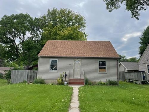206 20th St S, Benson, MN, 56215-1621 | Card Image