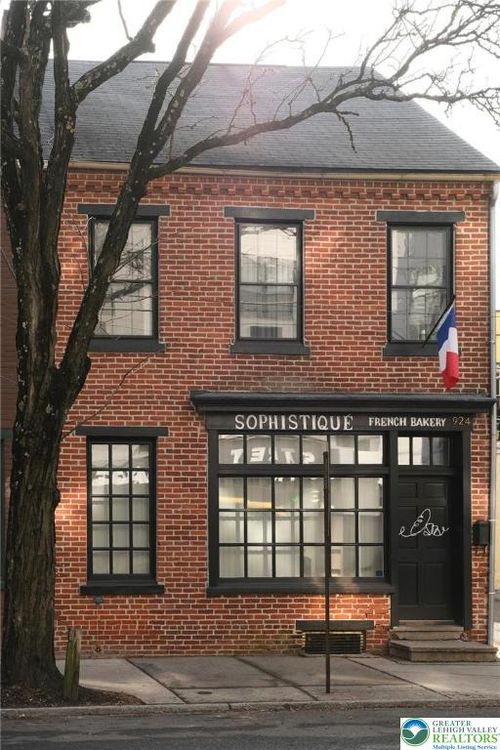 924 W Walnut Street, Allentown City, PA, 18102 | Card Image