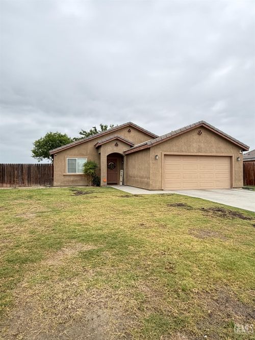 729 Yahut Street, Mc Farland, CA, 93250 | Card Image