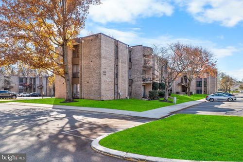 a-3340 Huntley Square Dr, TEMPLE HILLS, MD, 20748-6232 | Card Image