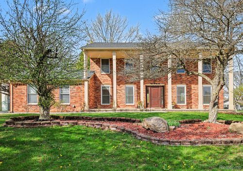 5040 Patrick Road, West Bloomfield Charter Township, MI, 48322 | Card Image