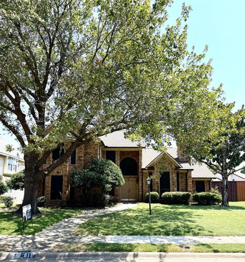 811 Fairlawn St, Allen, TX, 75002-5008 | Card Image