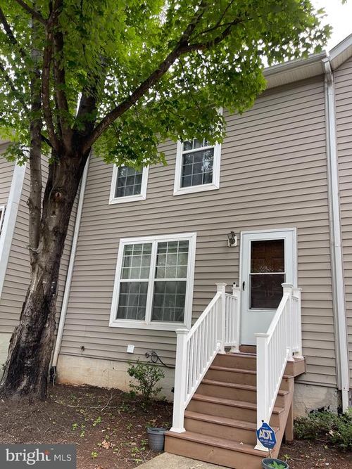 113 Hartford Ct, CHARLOTTESVILLE, VA, 22902-9015 | Card Image