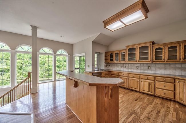6620 Nw Monticello Dr, House other with 4 bedrooms, 3 bathrooms and null parking in Parkville MO | Image 6