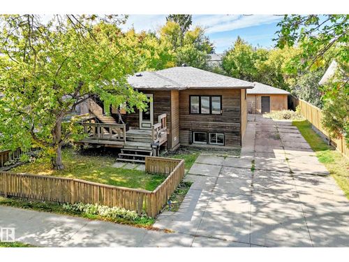 9536 155 St Nw, Edmonton, AB, T5P2K4 | Card Image