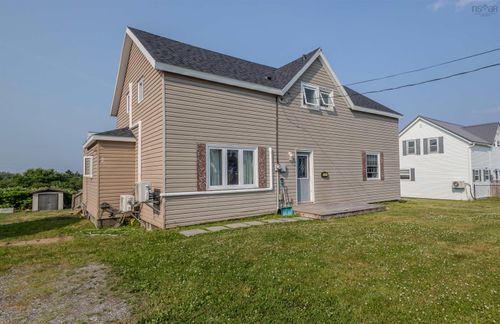22 East St, Donkin, NS, B1A6P6 | Card Image