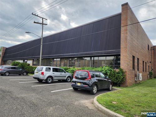 170 Roosevelt Pl, Palisades Park, NJ, 07650-1153 | Card Image