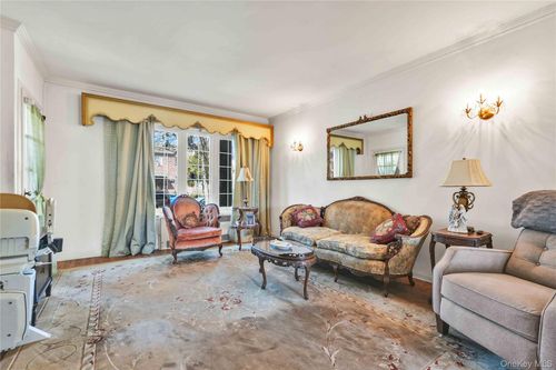 1-2151 47th St, Astoria, NY, 11105-1307 | Card Image