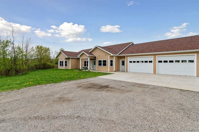 8840 S Garlock Road, House other with 4 bedrooms, 2 bathrooms and null parking in Bloomer Twp MI | Image 4