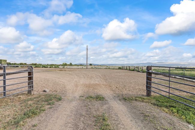 1036 E Airport Rd, House other with 3 bedrooms, 3 bathrooms and 1604 parking in Panguitch UT | Image 46