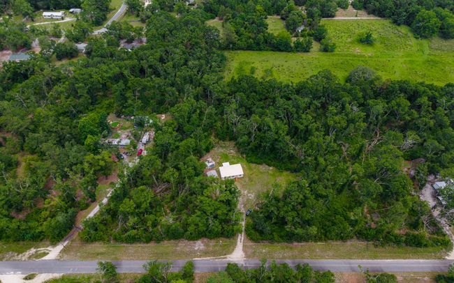 9441 133 Rd Dr, House other with 3 bedrooms, 2 bathrooms and 3 parking in Live Oak FL | Image 31