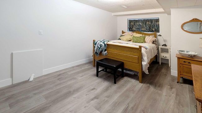 3503 Cedarille Drive Sw, House other with 5 bedrooms, 2 bathrooms and 2 parking in Calgary AB | Image 33