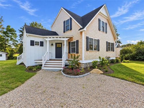 19 Traymore St, Charlestown, RI, 02813-2220 | Card Image