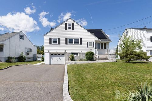 19 Jonquil Cir, Fords, NJ, 08863-1208 | Card Image
