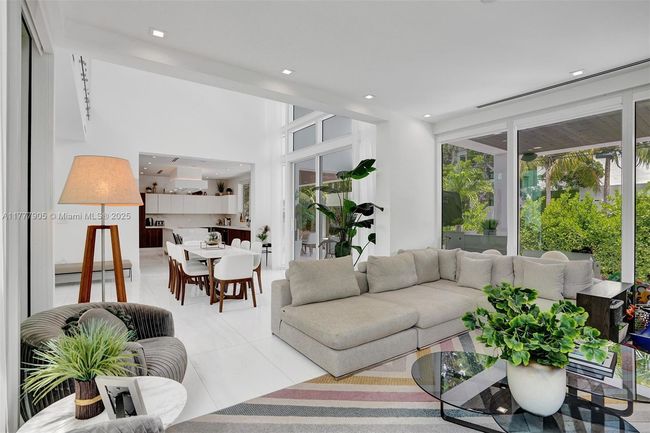 201 Buttonwood Dr, House other with 5 bedrooms, 7 bathrooms and null parking in Key Biscayne FL | Image 21