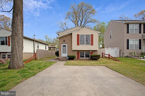 312 Sw Pershing Ave, GLEN BURNIE, MD, 21061-4691 | Card Image