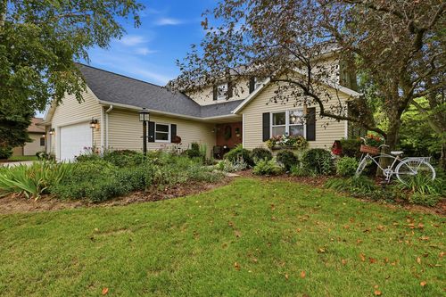 4589 Hunters Glen Drive, Sheboygan, WI, 53083 | Card Image