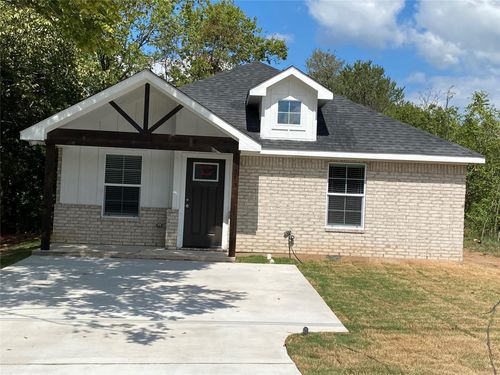 313 E Nelson St, Denison, TX, 75021-4829 | Card Image