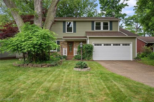 5802 Redwood Court, Mentor-on-the-Lake, OH, 44060 | Card Image