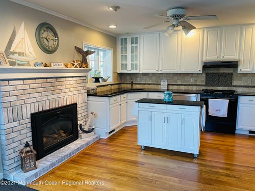 506 Monmouth Ave, Spring Lake, NJ, 07762-1133 | Card Image