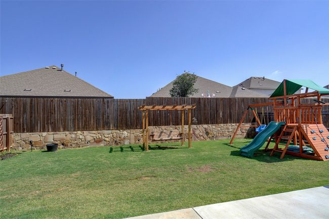 10809 Cobalt Dr, House other with 3 bedrooms, 2 bathrooms and null parking in Aubrey TX | Image 18