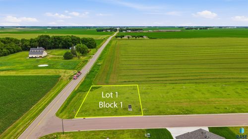1301 Castle St Street, Larchwood, IA, 51241 | Card Image