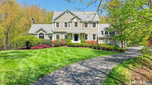 11 Wychwood Ln, Oxford, CT, 06478-1850 | Card Image