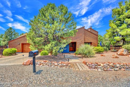 75 Santa Barbara Dr, Sedona, AZ, 86336-4643 | Card Image