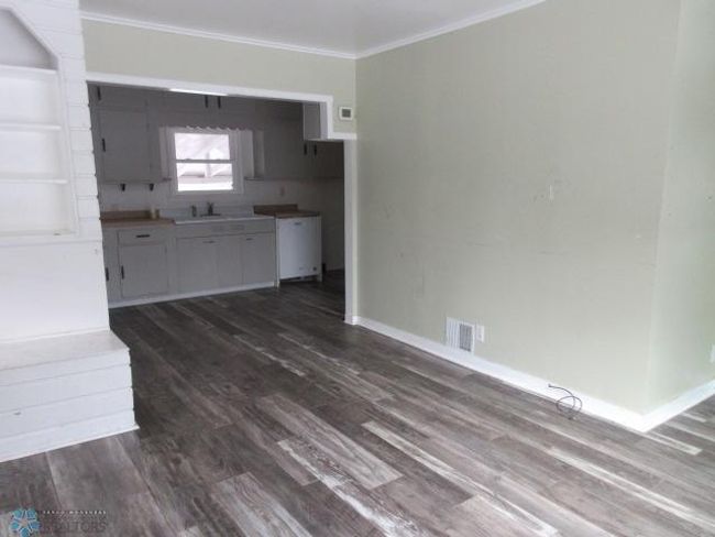 Living Room | Image 8