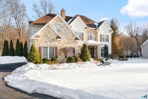 117 Wesley Dr, Shelton, CT, 06484-5248 | Card Image