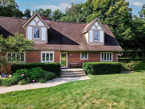 454 Lesdale Dr, Troy, MI, 48085-1563 | Card Image