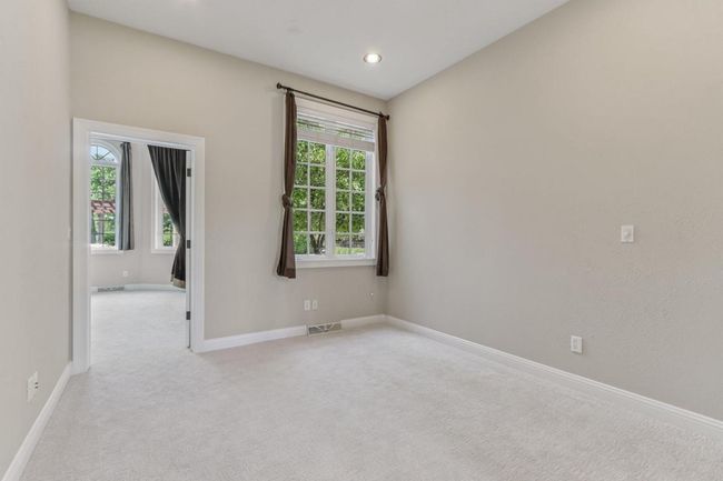 1601 Cedar Bend, House other with 5 bedrooms, 4 bathrooms and null parking in Hartland WI | Image 27