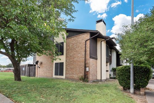 264 Rolling Hills Pl, Lancaster, TX, 75146-1026 | Card Image