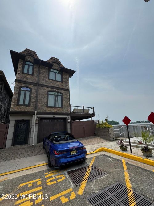 36 Beach St, Sea Bright, NJ, 07760-2210 | Card Image