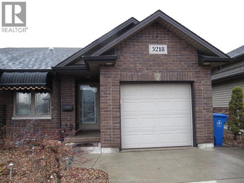 3218 Seville Ave, Windsor, ON, N8N0A4 | Card Image
